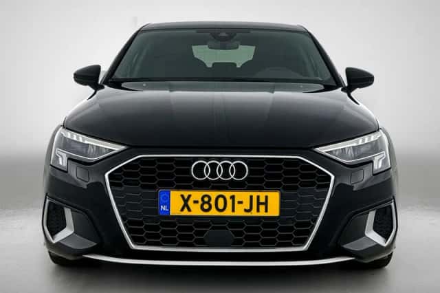 Audi A3 (2023) thumbnail 5
