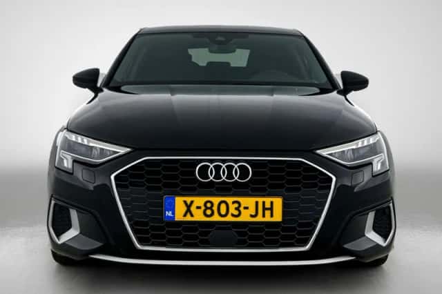 Audi A3 (2023) thumbnail 5