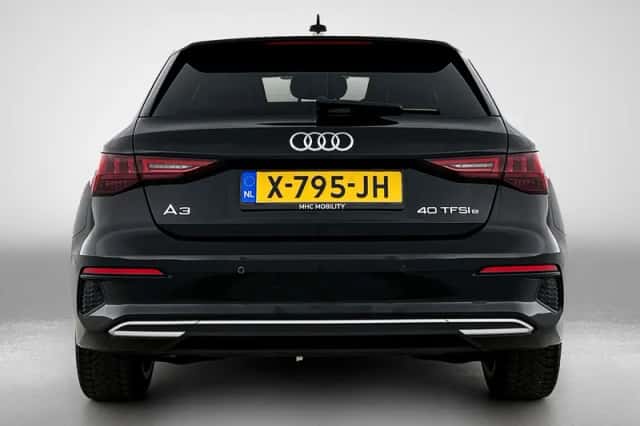 Audi A3 (2023) thumbnail 3