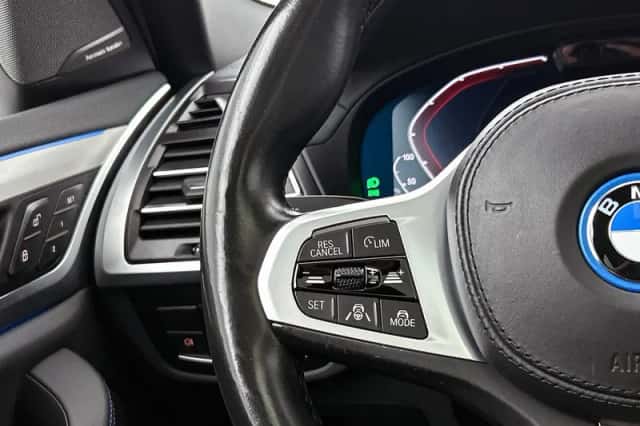 BMW iX3 (2022) thumbnail 6