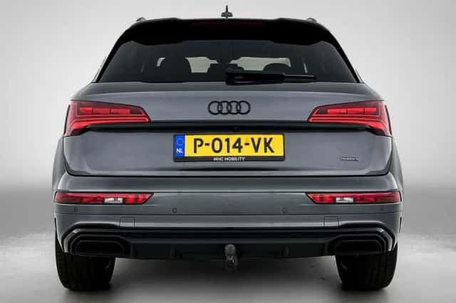 Audi Q5 (2021) thumbnail 3