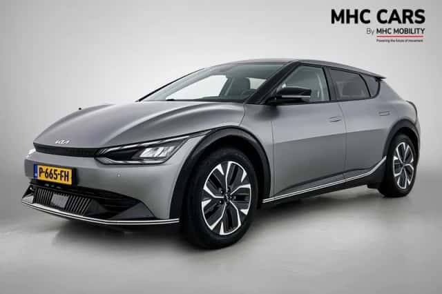 Kia EV6 (2022) thumbnail 1