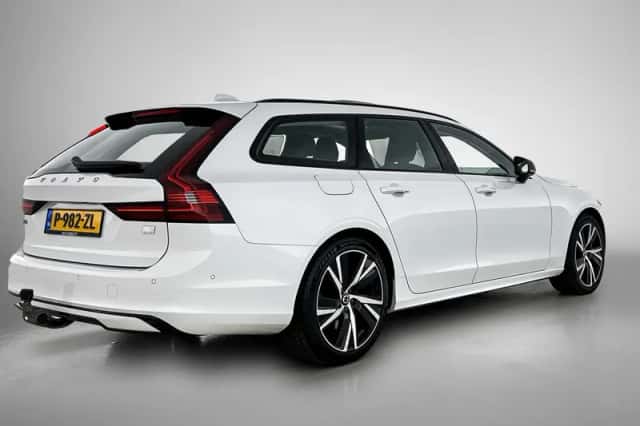 Volvo V90 (2022) thumbnail 4