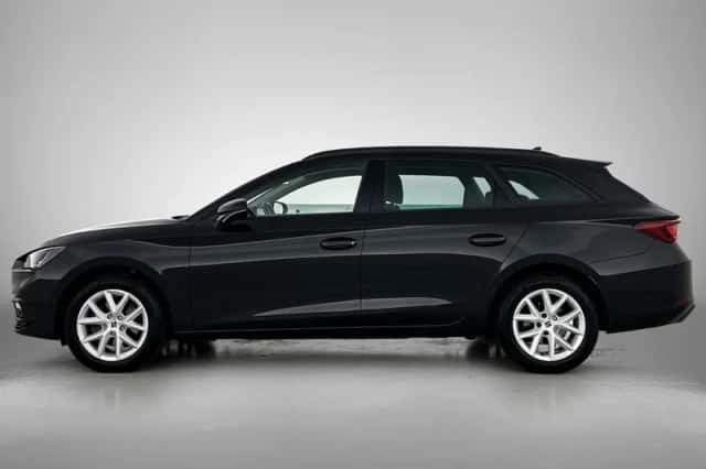 SEAT Leon (2022) thumbnail 2