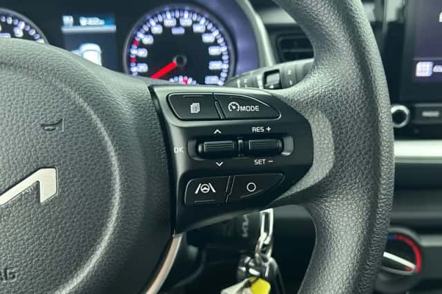 Kia Stonic (2022) thumbnail 6