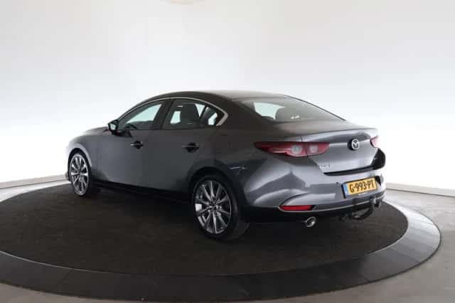 Mazda 3 (2019) thumbnail 3