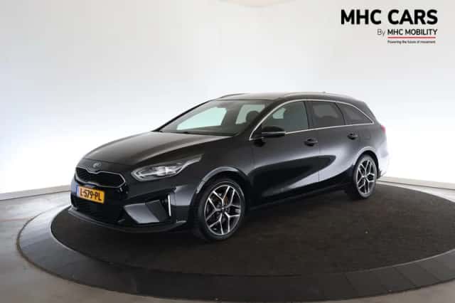 Kia Ceed Sportswagon (2021) thumbnail 1