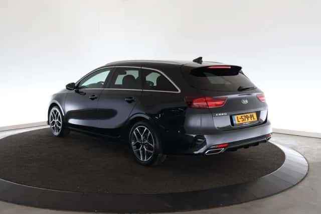 Kia Ceed Sportswagon (2021) thumbnail 3