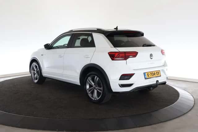 Volkswagen T-Roc (2021) thumbnail 3