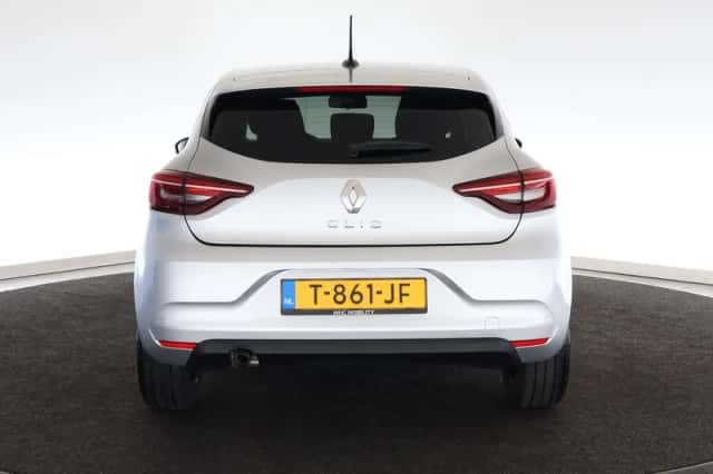 Renault Clio (2023) thumbnail 4