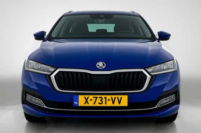 Škoda Octavia (2024) thumbnail 5