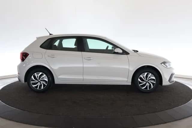 Volkswagen Polo (2022) thumbnail 5