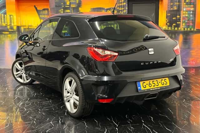 SEAT Ibiza (2013) thumbnail 3