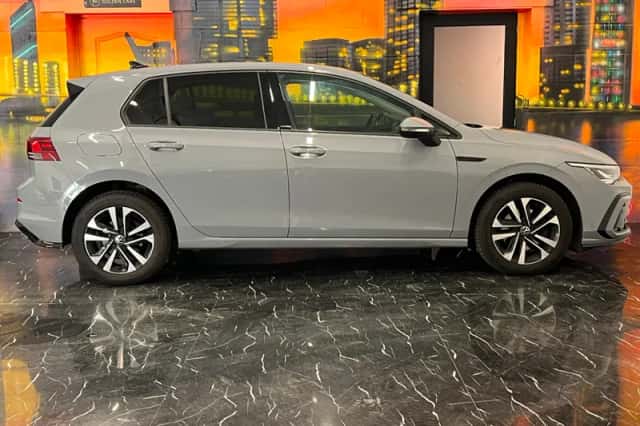 Volkswagen Golf (2020) thumbnail 5