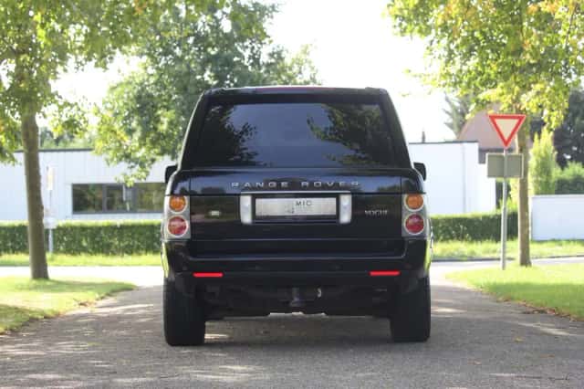 Land Rover Range Rover (2002) thumbnail 6