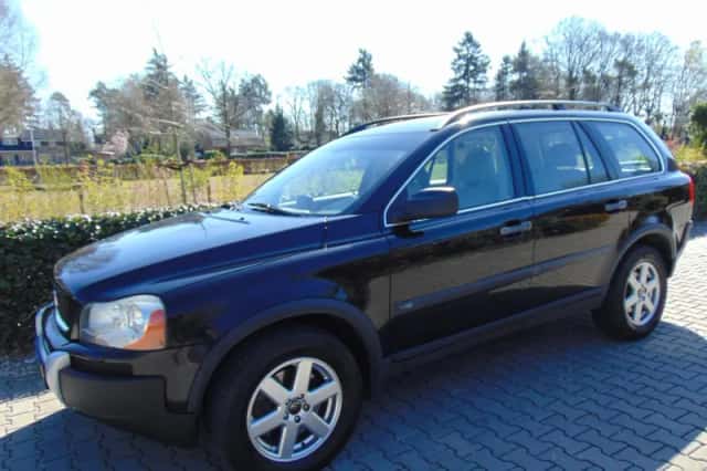 Volvo XC90 (2004) thumbnail 2