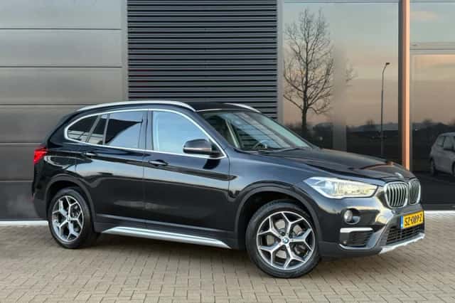 BMW X1 (2018) thumbnail 6