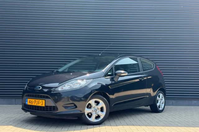 Ford Fiesta (2011) thumbnail 1