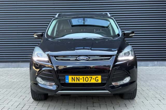 Ford Kuga (2013) thumbnail 5
