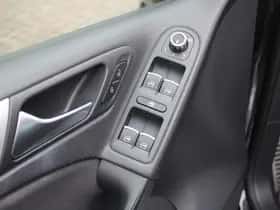 Volkswagen Golf thumbnail 26