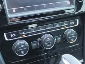 Volkswagen Golf thumbnail 31