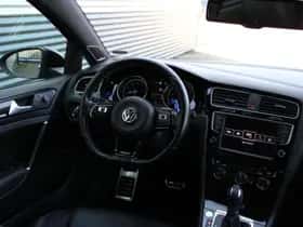 Volkswagen Golf thumbnail 41