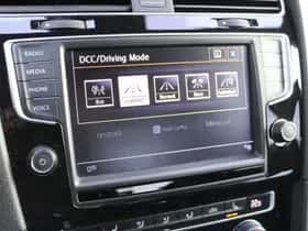 Volkswagen Golf thumbnail 43