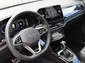 Volkswagen T-Roc (2022) thumbnail 28