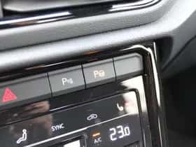 Volkswagen T-Roc thumbnail 39