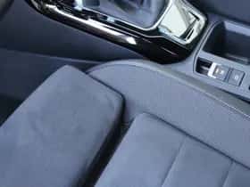 Volkswagen T-Roc thumbnail 38