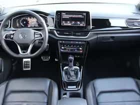 Volkswagen T-Roc thumbnail 3