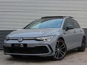 Volkswagen Golf (2022) thumbnail 2