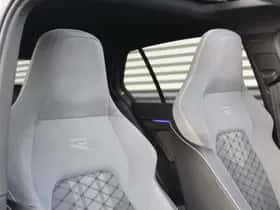 Volkswagen Golf thumbnail 14