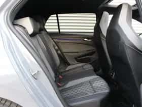 Volkswagen Golf thumbnail 37