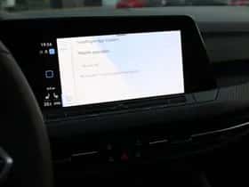 Volkswagen Golf thumbnail 44