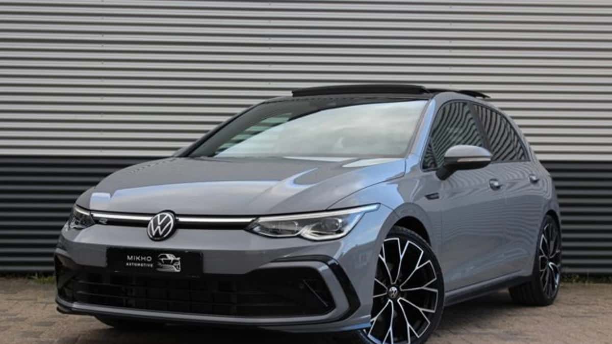 Volkswagen Golf (2023) — foto 1