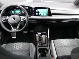 Volkswagen Golf (2023) thumbnail 3