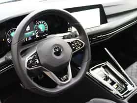 Volkswagen Golf (2023) thumbnail 31