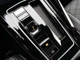 Volkswagen Golf (2023) thumbnail 36