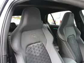 Volkswagen Golf (2023) thumbnail 39