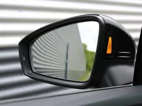 Volkswagen Tiguan (2023) thumbnail 14