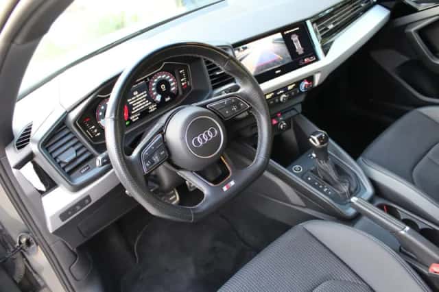 Audi A1 (2021) thumbnail 3