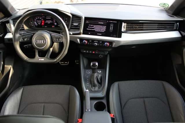 Audi A1 (2023) thumbnail 3