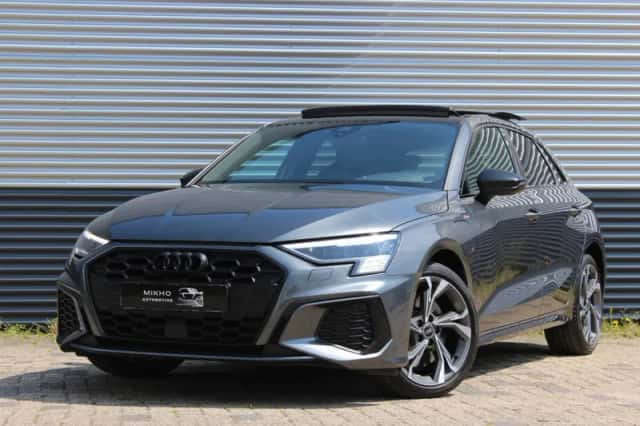 Audi A3 (2023) thumbnail 2