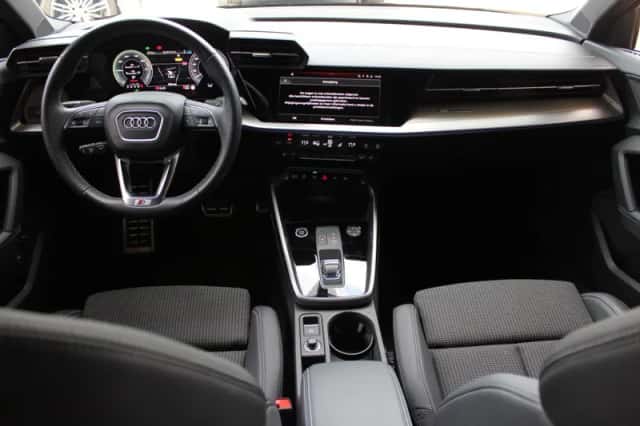 Audi A3 (2023) thumbnail 3