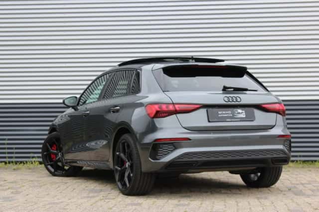 Audi A3 (2021) thumbnail 4