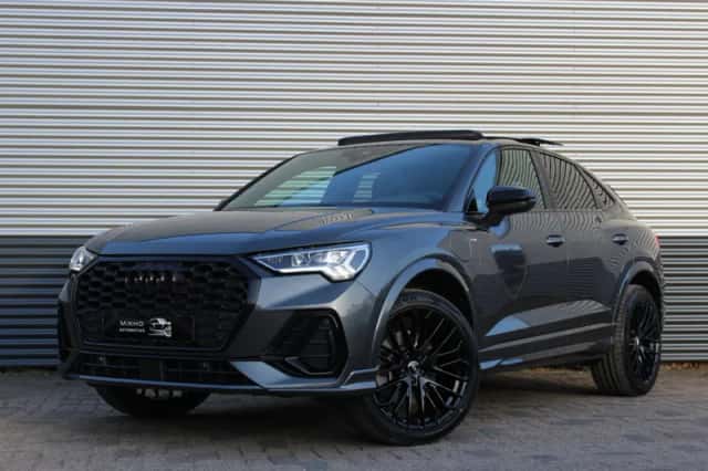Audi Q3 (2021) thumbnail 2