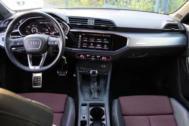 Audi Q3 (2021) thumbnail 3