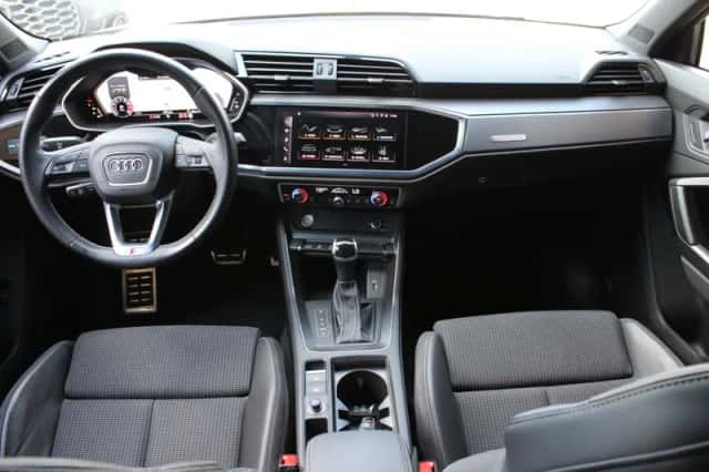 Audi Q3 (2020) thumbnail 3