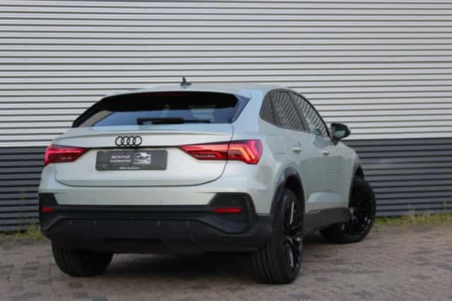 Audi Q3 (2020) thumbnail 5